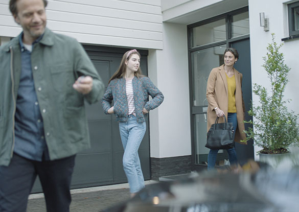 Slipp inn familie, venner og arbeidsfolk